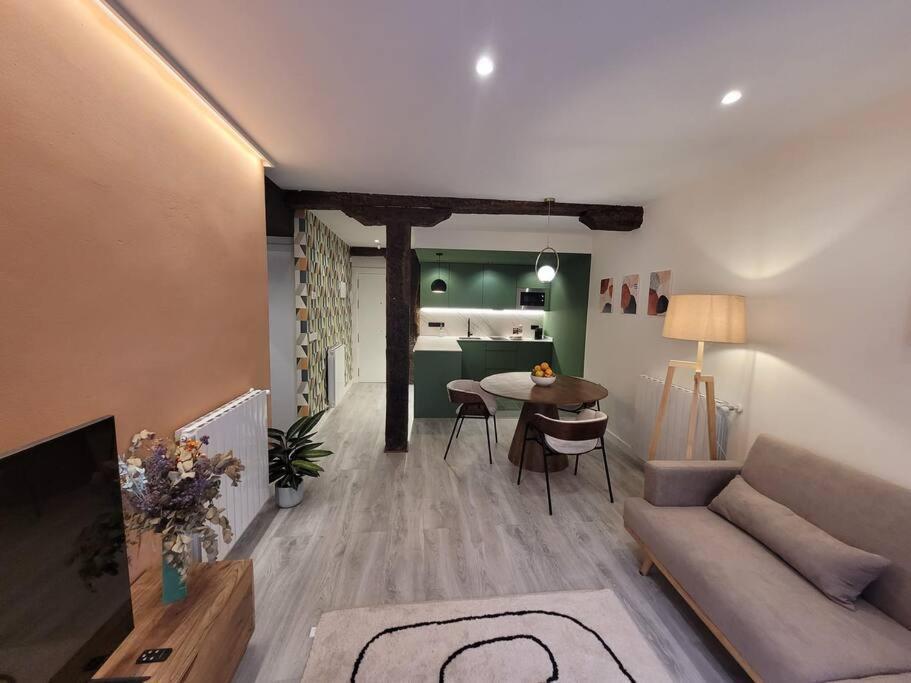 Piso Boutique A Un Minuto Del Casco Viejo Apartment บิลเบา ภายนอก รูปภาพ